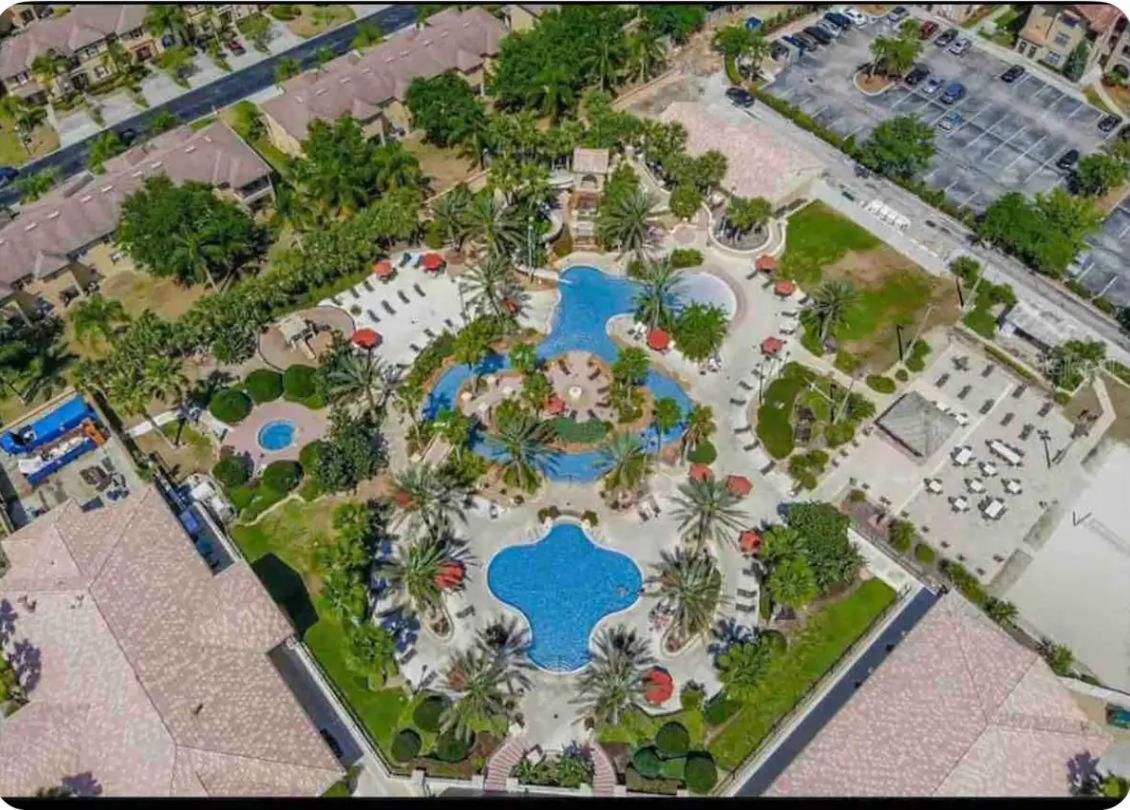 Resort With Lazy River Townhome Davenport Exterior foto